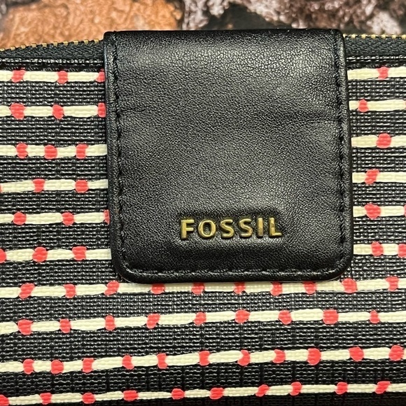 Fossil Madison Zip Around Clutch Wallet Wristlet Black White Stripes Red Dots - Picture 2 of 10